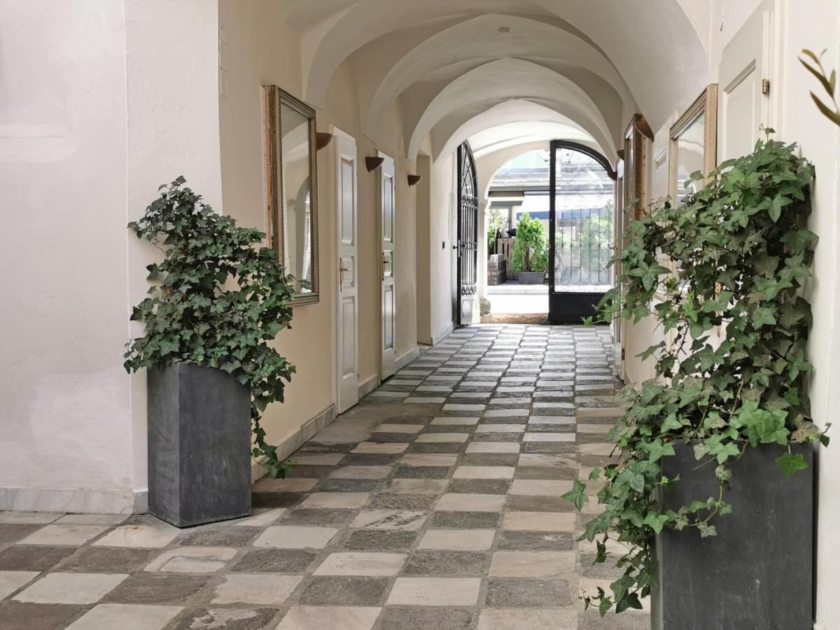 Stylische Cityapartments Benedikt Klagenfurt am Woerthersee Luaran gambar