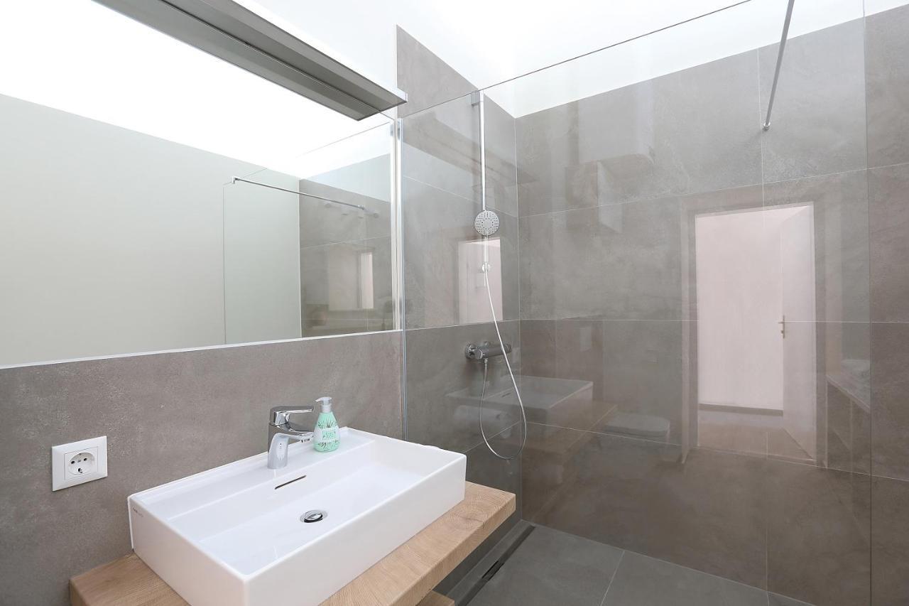 Stylische Cityapartments Benedikt Klagenfurt am Woerthersee Luaran gambar