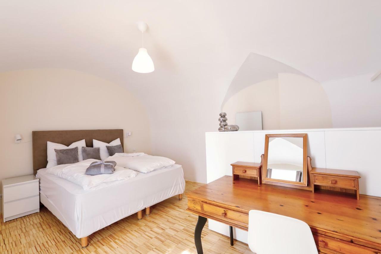 Stylische Cityapartments Benedikt Klagenfurt am Woerthersee Luaran gambar
