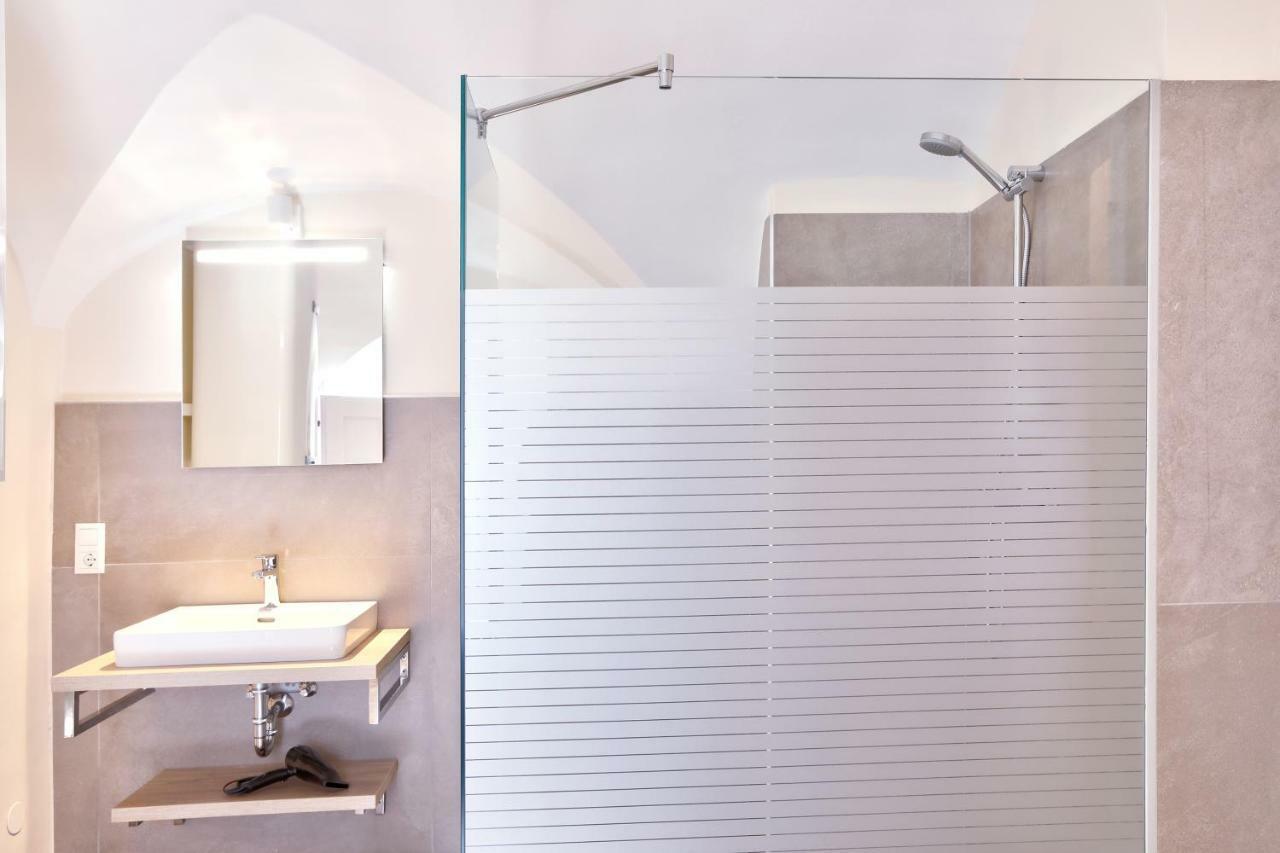 Stylische Cityapartments Benedikt Klagenfurt am Woerthersee Luaran gambar